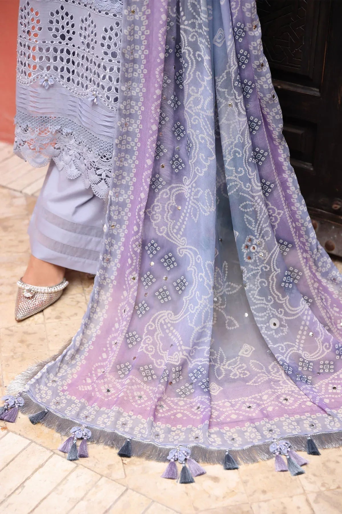 Nureh | Bazaar Lawn 25 | NE-108 - Rang-e-Khaas