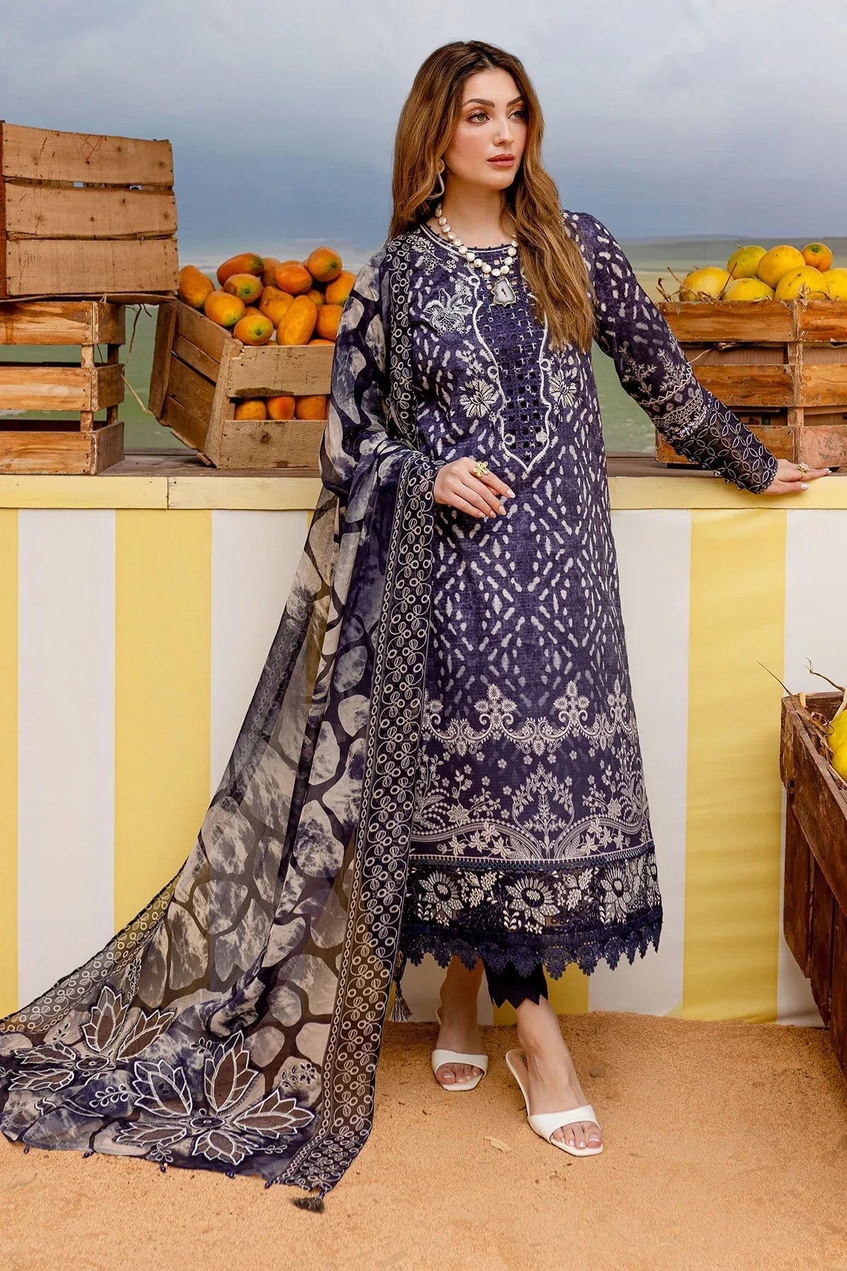 Nureh | Gardenia Lawn 25 | NSG-182 - Rang-e-Khaas