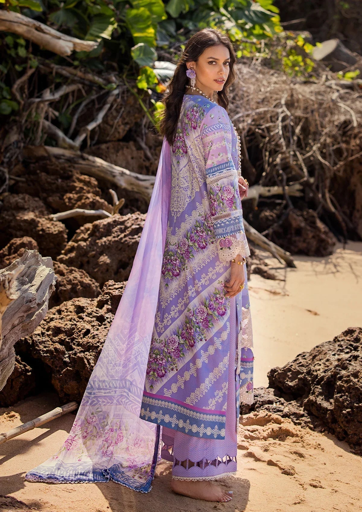 ELAF Signature Embroidered Lawn Unstitched 3Pc Suit ESL-04A MADEMOISELLE