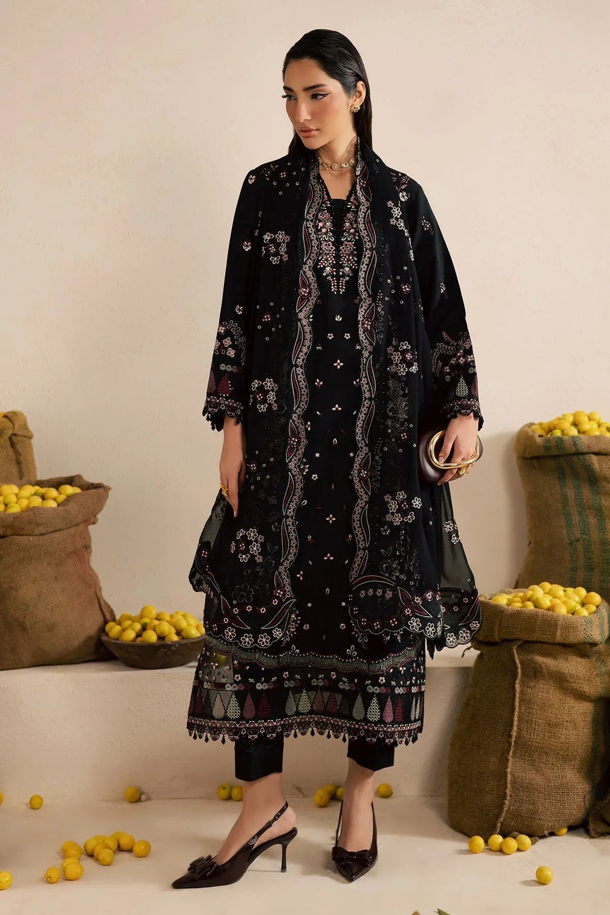 Nureh | Karandi Collection | NE-221 - Rang-e-Khaas