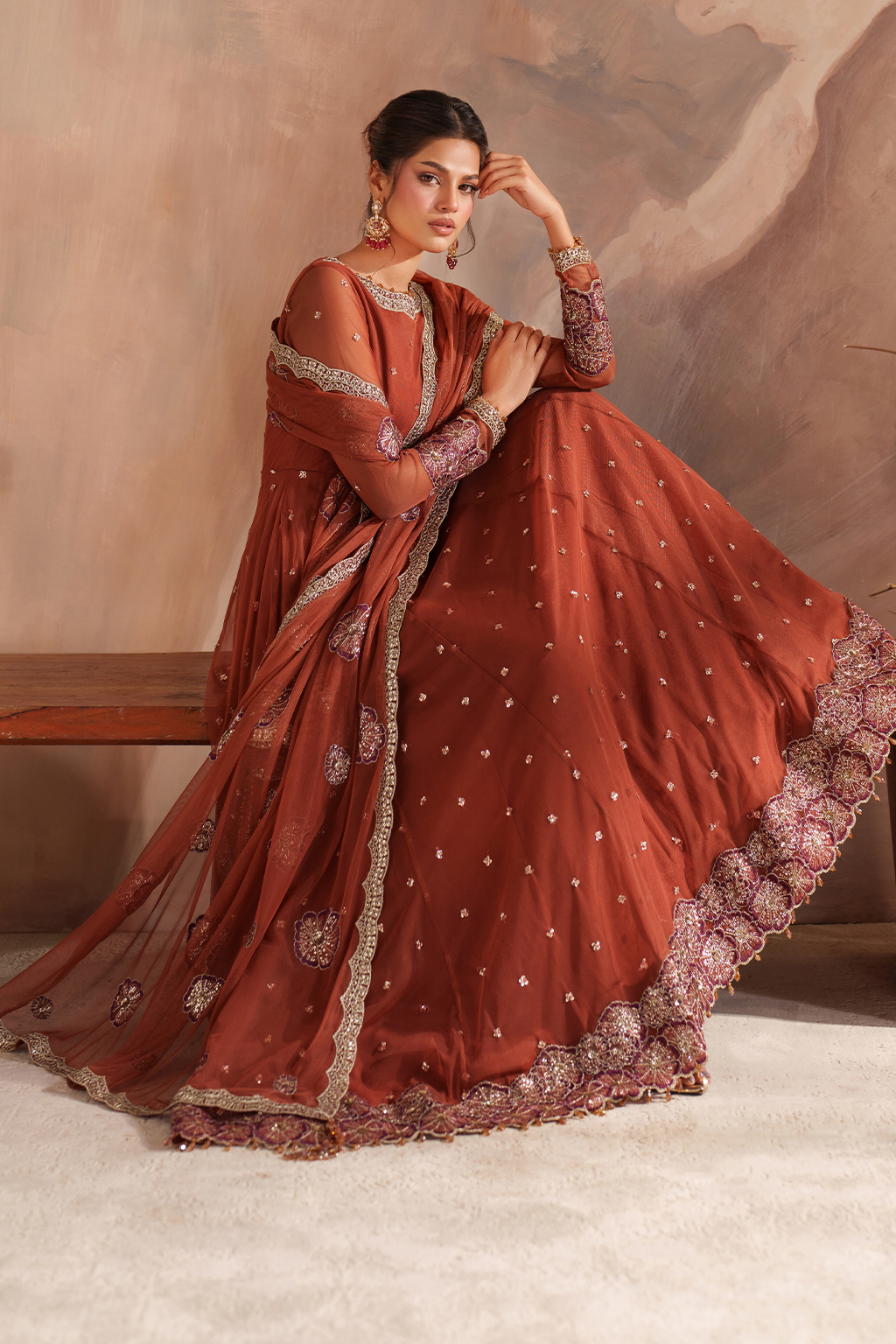 Iznik CC-78 Embroidered Net