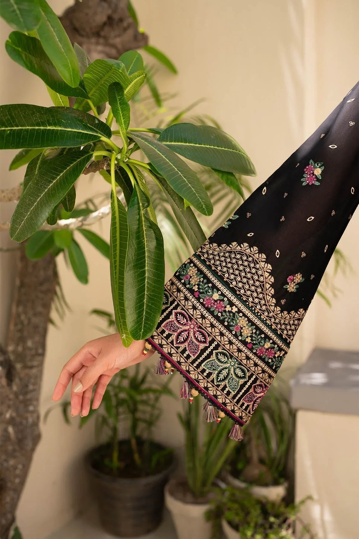 Jazmin | Irish Lawn SS 24 | D4 - Rang-e-Khaas