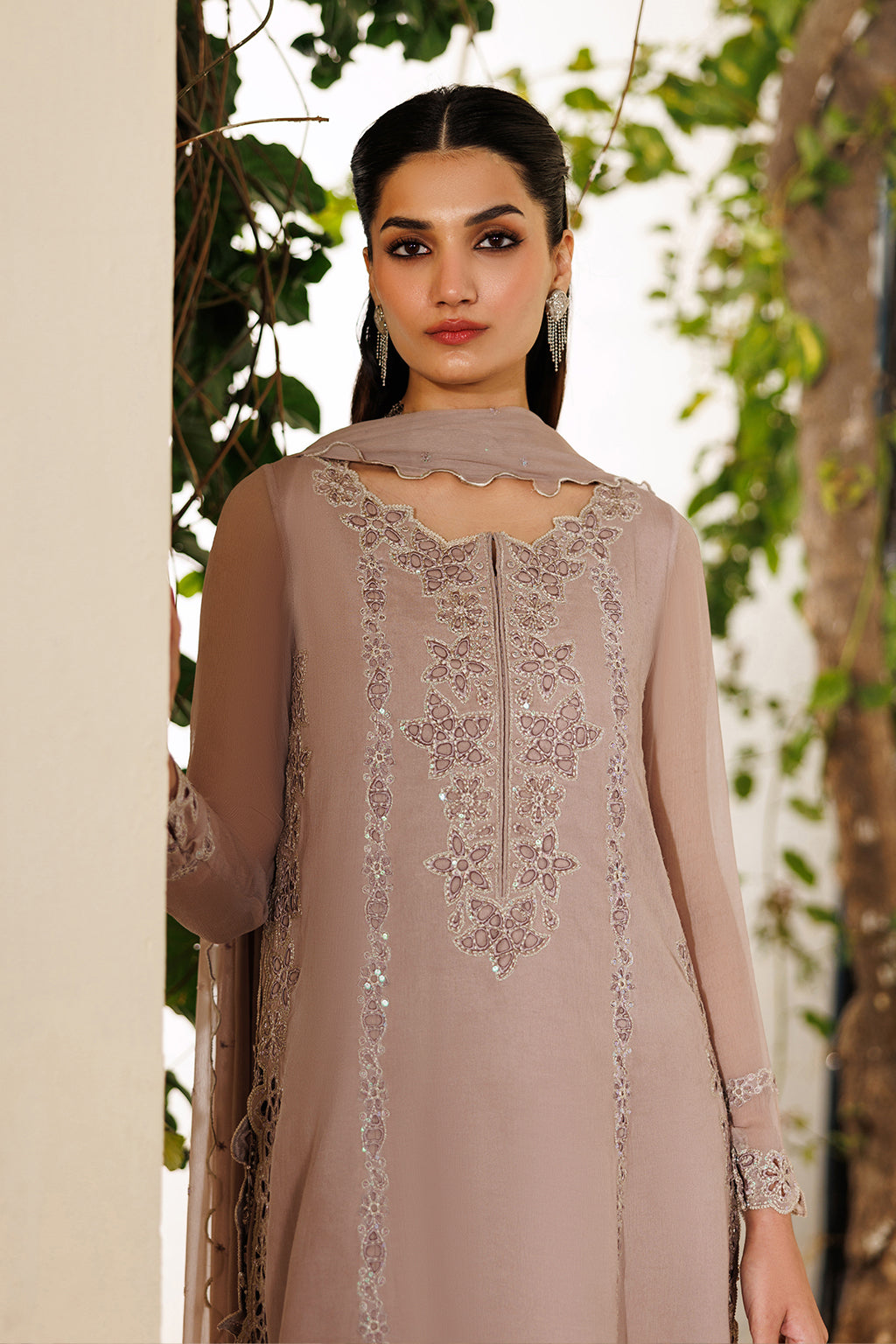 Iznik CC-92 Emboidered Chiffon