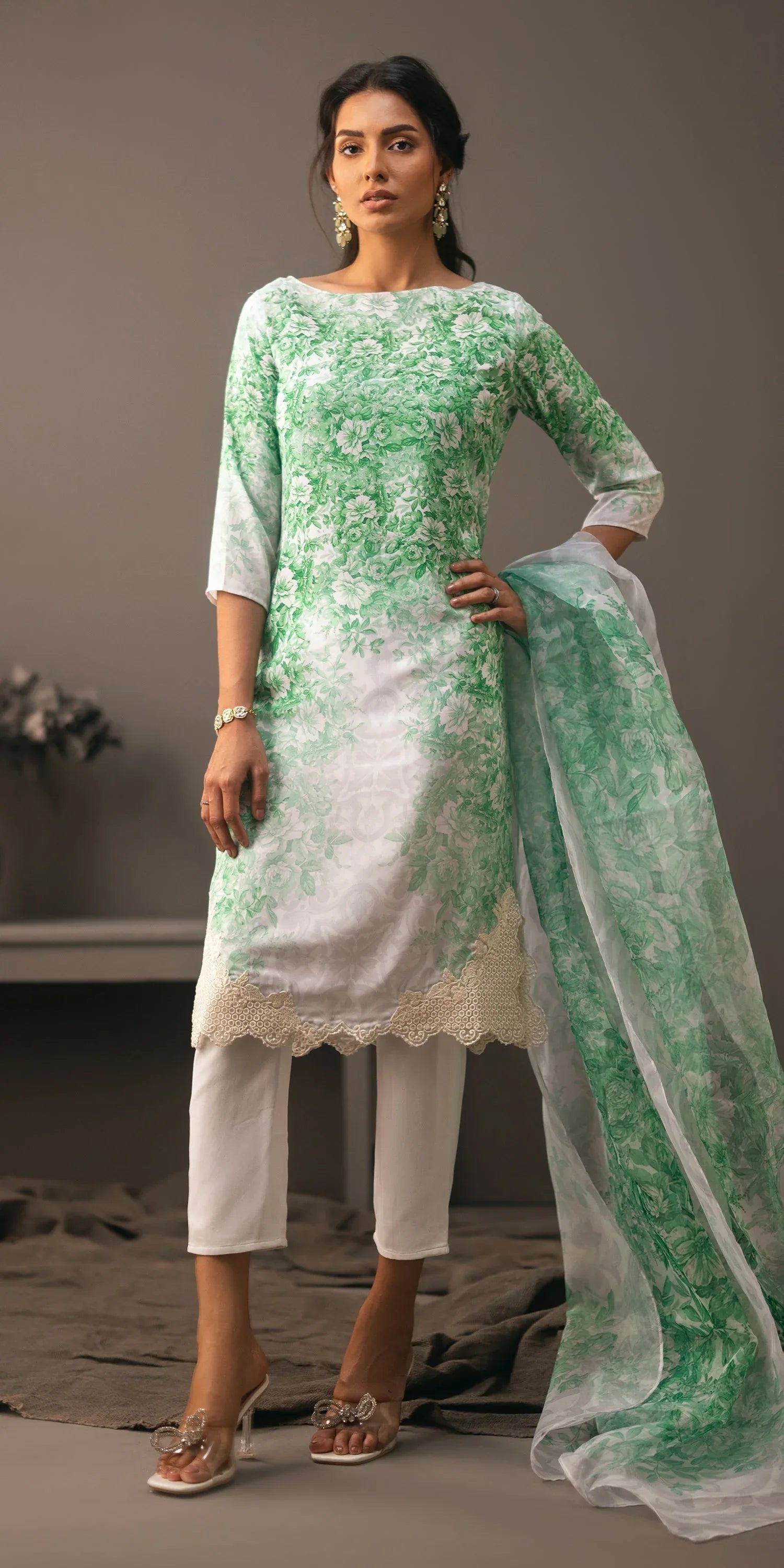 Erum Khan | Beyond Basic | CLASSIC CHARM - Rang-e-Khaas