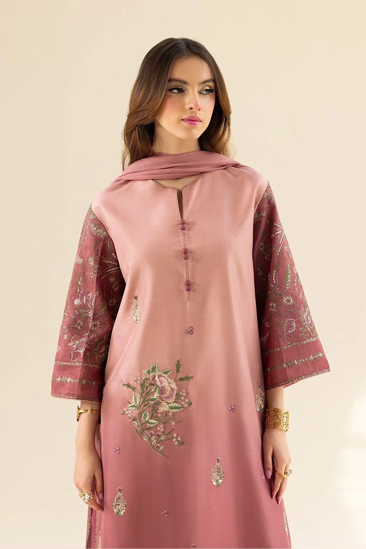 Erum Khan | Lillia Summer Edit | Vintage Rose - Rang-e-Khaas