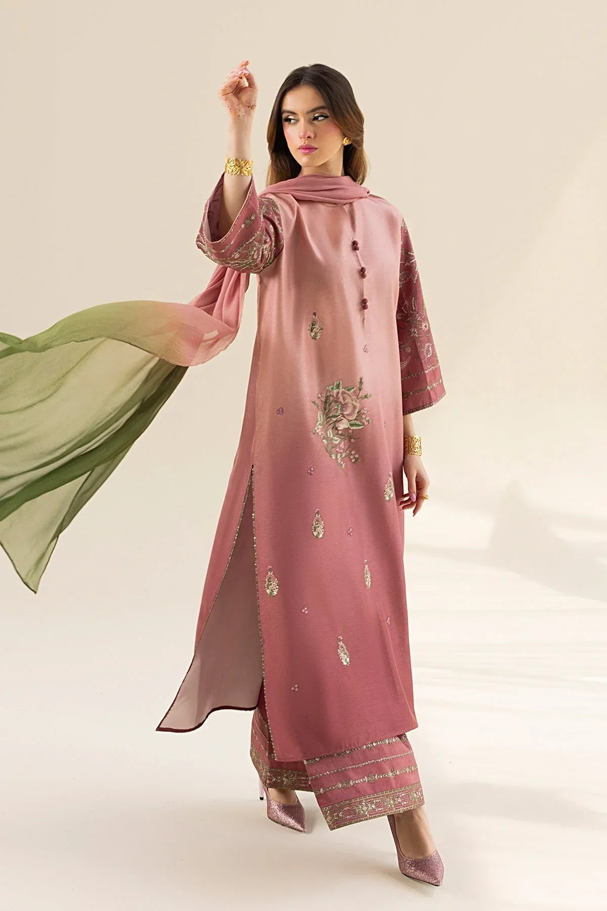 Erum Khan | Lillia Summer Edit | Vintage Rose - Rang-e-Khaas