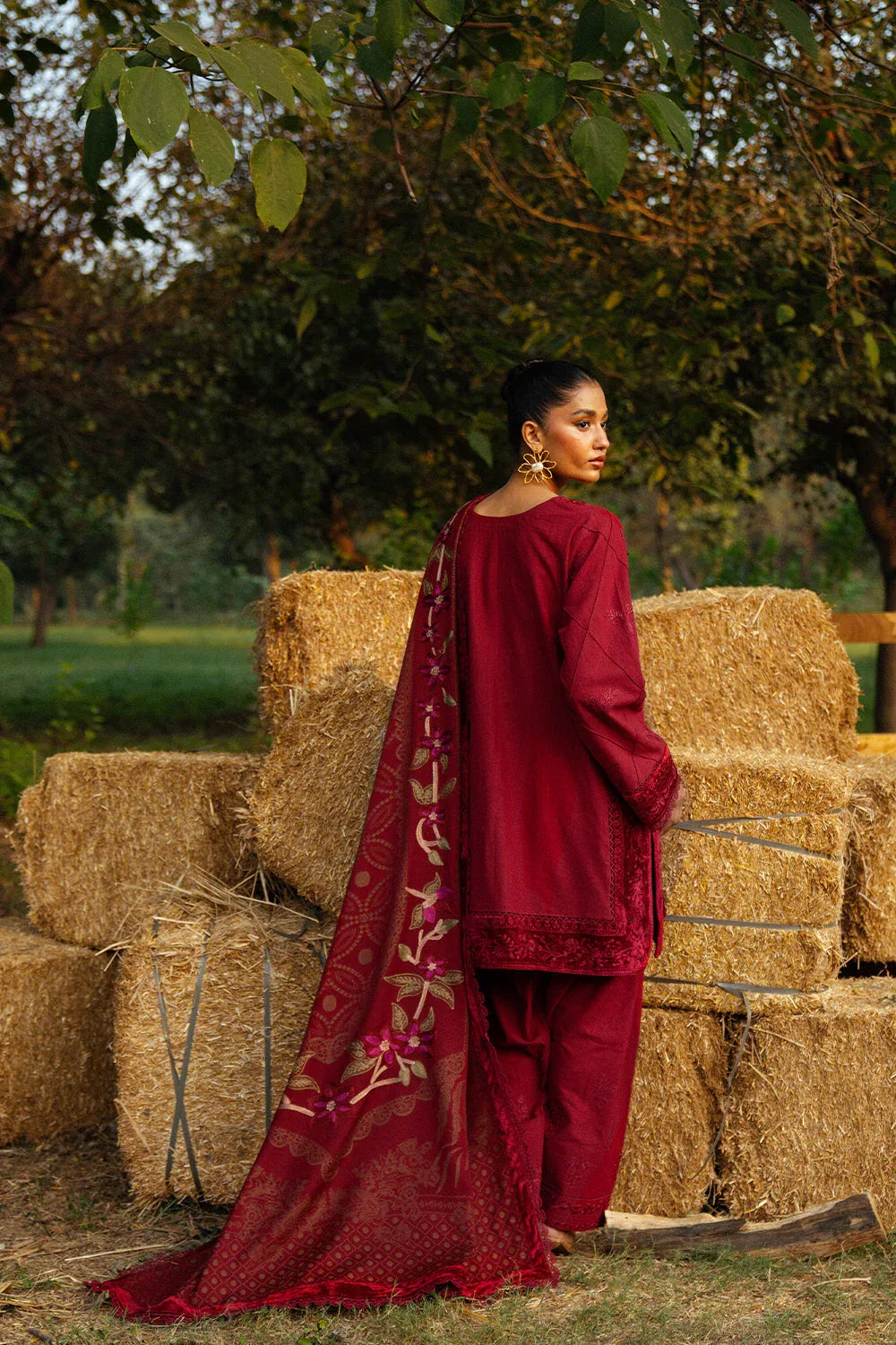 Saira Rizwan | Winter 2024 | ESPER-SRW24-05 - Rang-e-Khaas