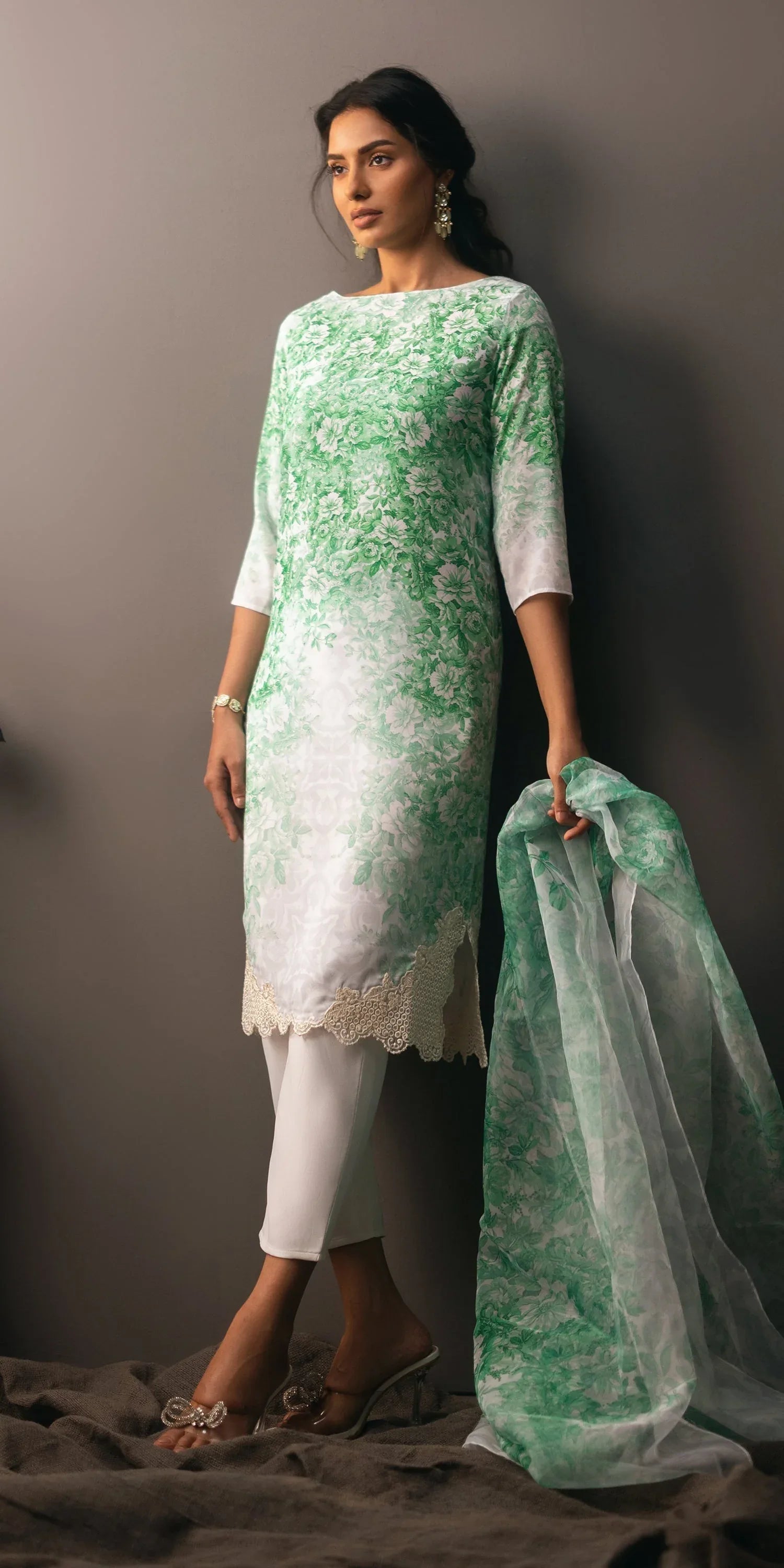 Erum Khan | Beyond Basic | CLASSIC CHARM - Rang-e-Khaas