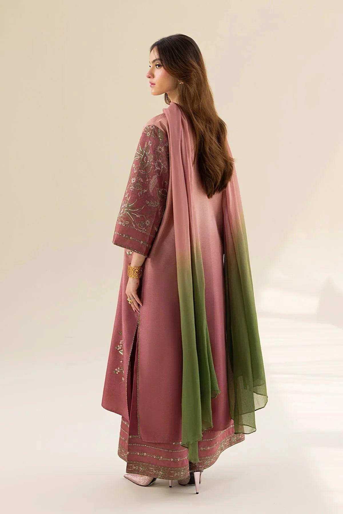 Erum Khan | Lillia Summer Edit | Vintage Rose - Rang-e-Khaas