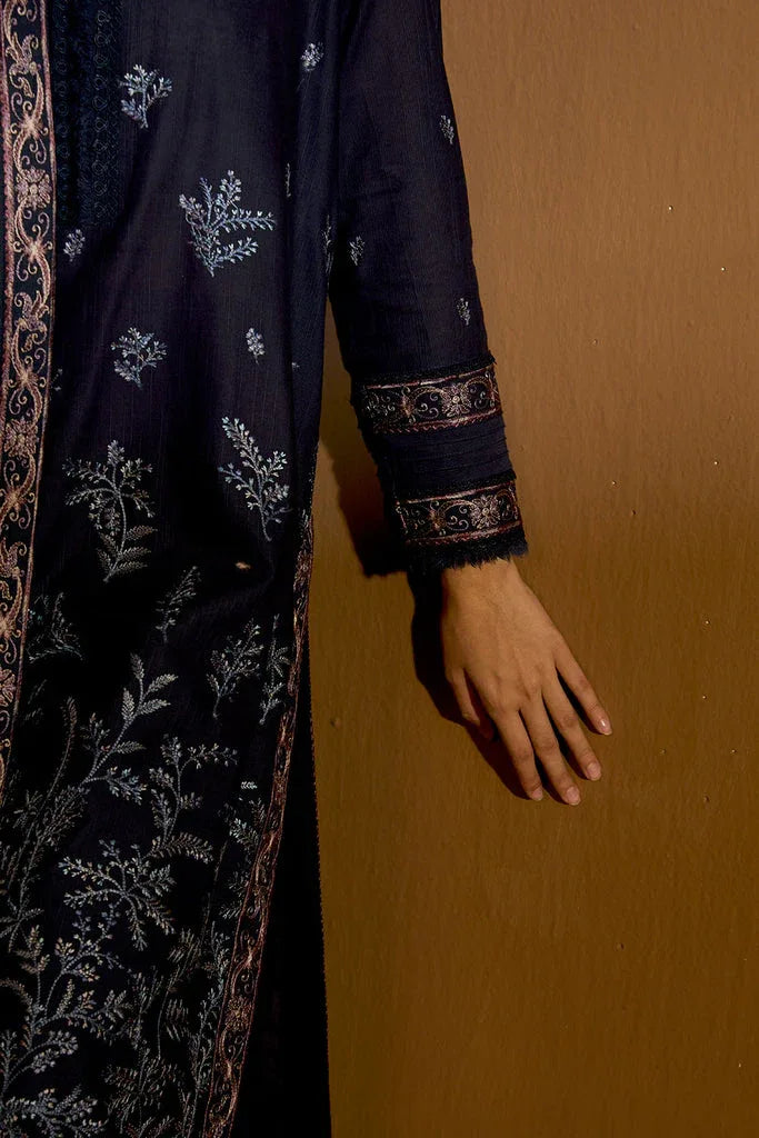 Sobia Nazir | Winter Shawl 25 | Design 7B - Rang-e-Khaas