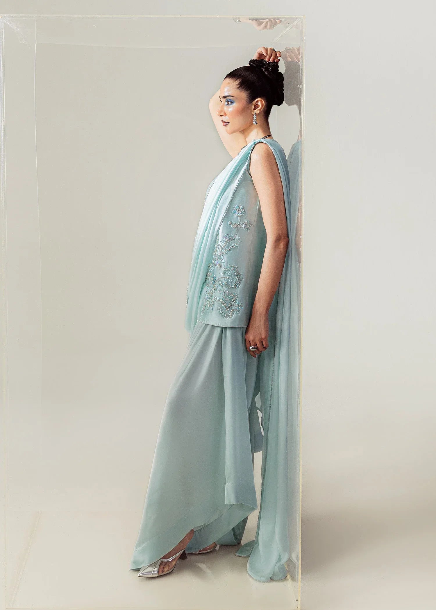 Mahum Asad | The Sirens | Silken Frost - Rang-e-Khaas