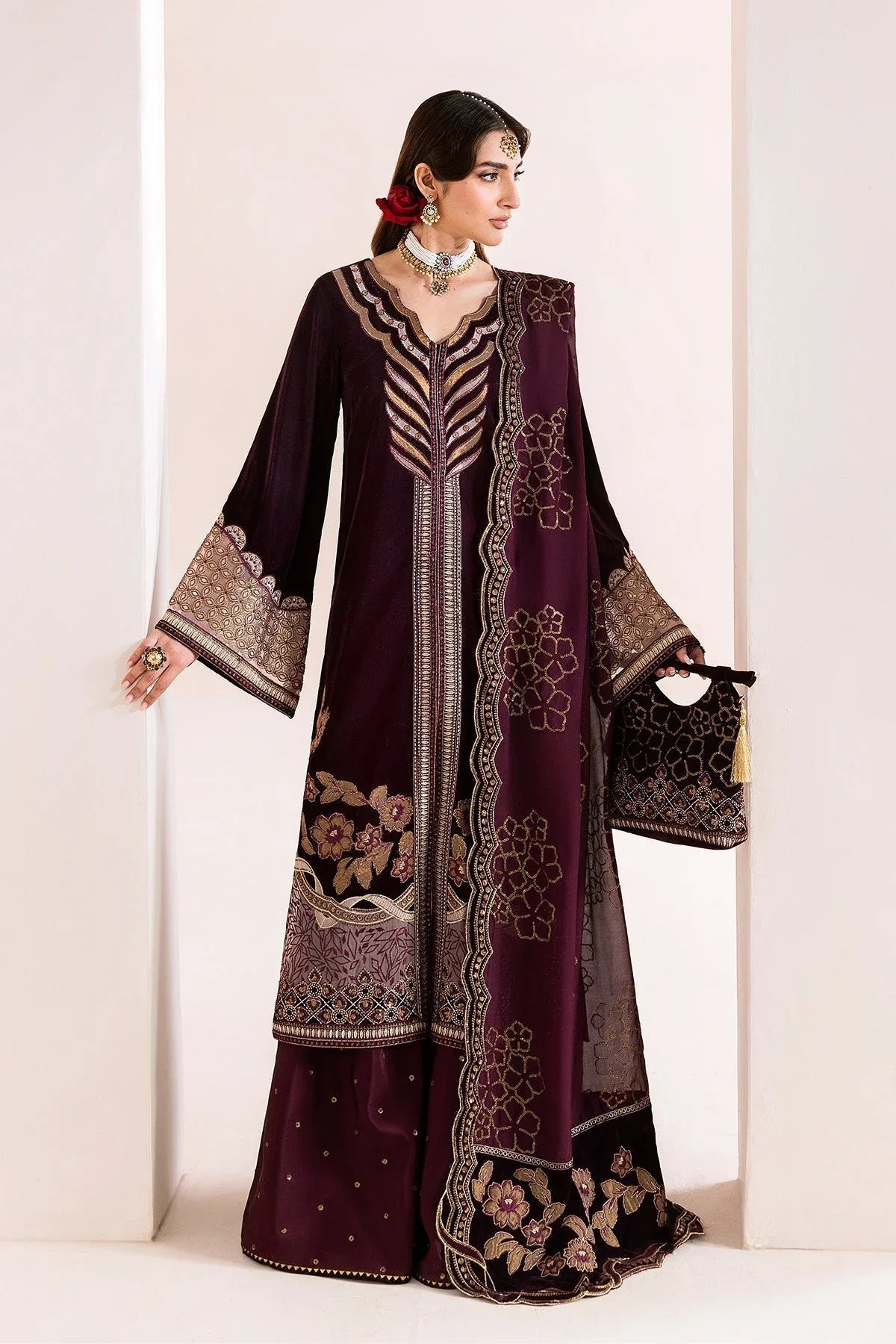 Alizeh | Makhmal Luxury Velvet Edit | Mehree - Rang-e-Khaas