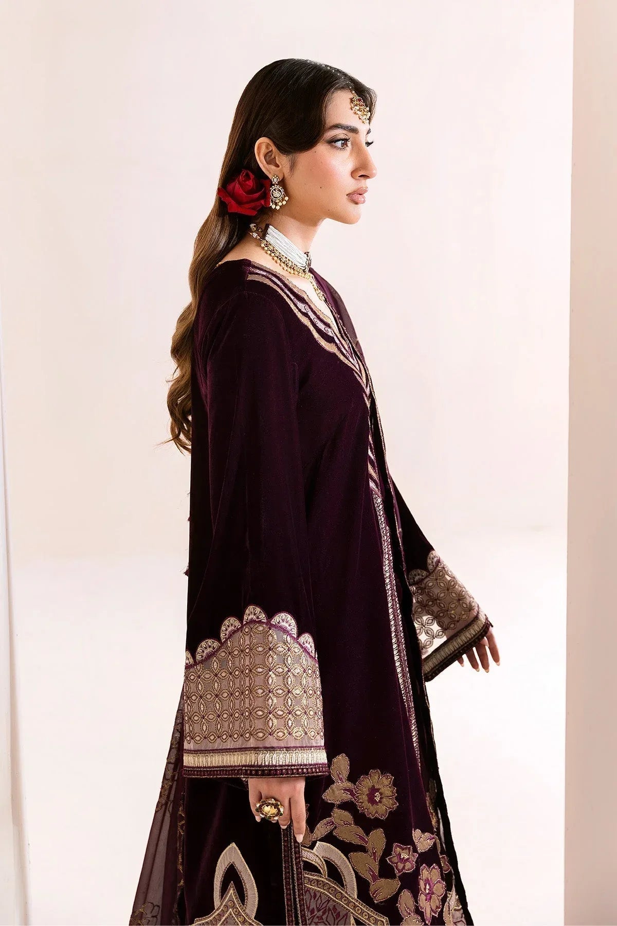 Alizeh | Makhmal Luxury Velvet Edit | Mehree - Rang-e-Khaas