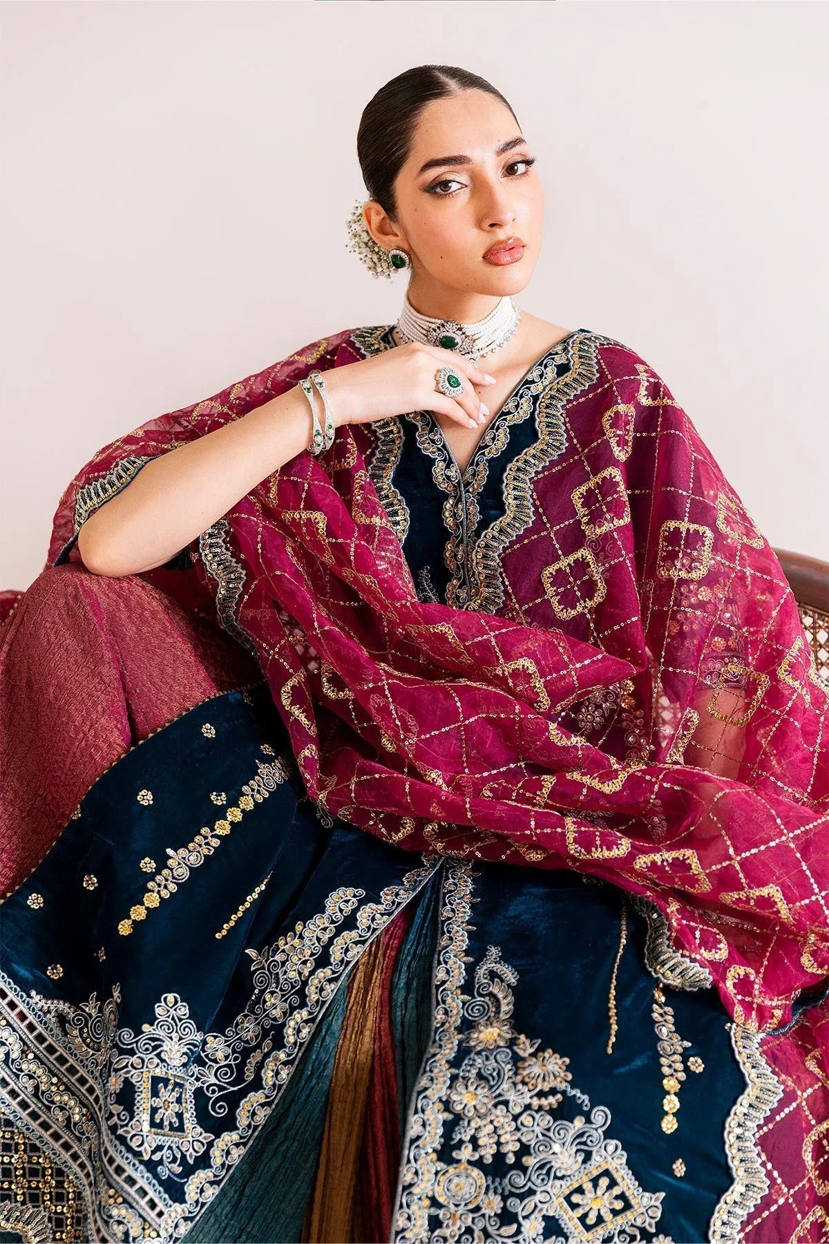 Alizeh | Makhmal Luxury Velvet Edit | Mehroob - Rang-e-Khaas