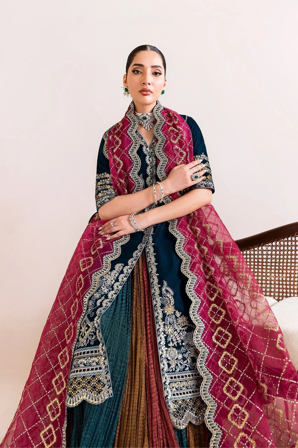 Alizeh | Makhmal Luxury Velvet Edit | Mehroob - Rang-e-Khaas
