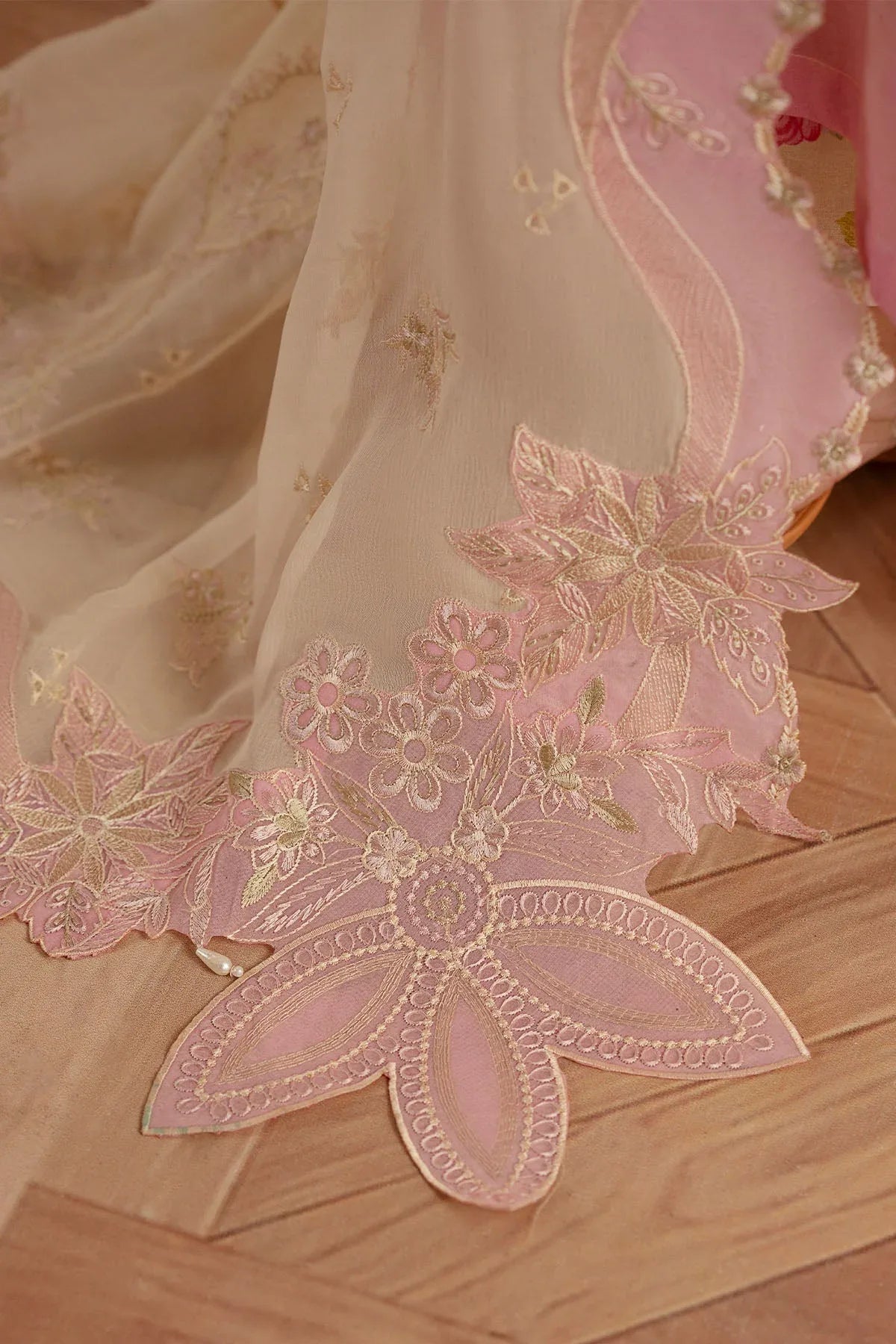 Nureh | Feya Eid Lawn | FE-05 - Rang-e-Khaas