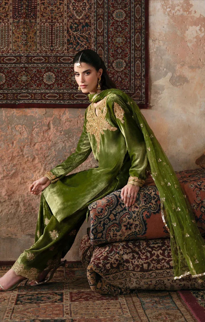 Maya | Viola Luxe Velvet 25 | TALIYA - Rang-e-Khaas