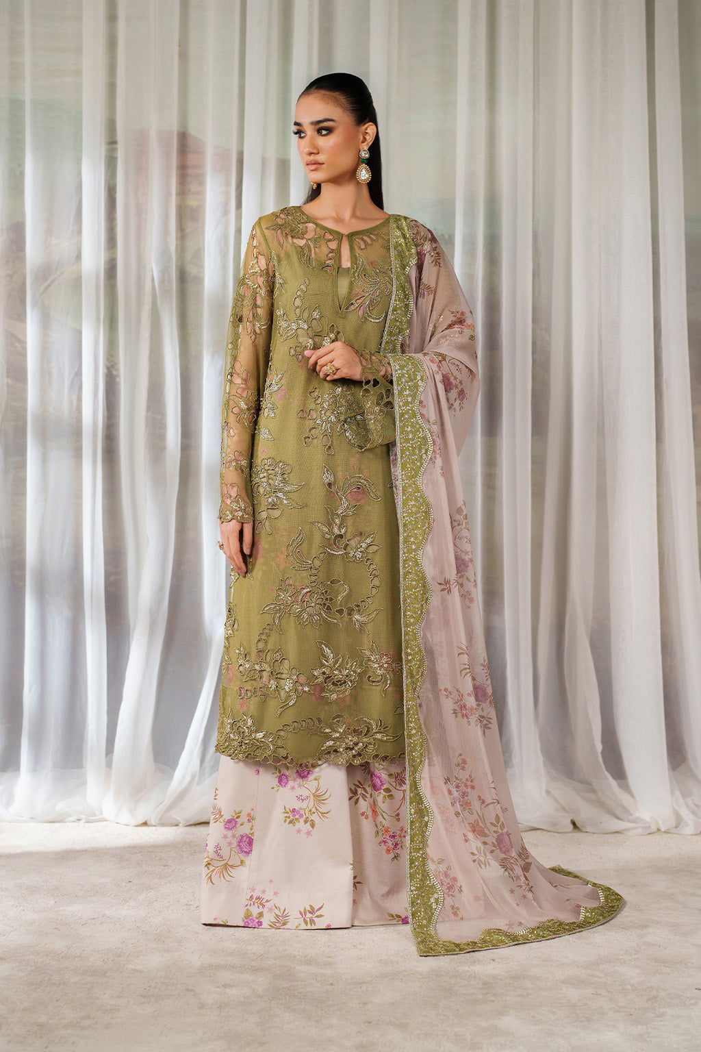 Iznik UE-543  Printed Formals