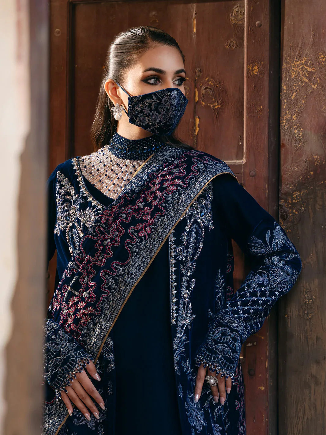 Flossie | Siara Velvet Formals | V-106 - B - Rang-e-Khaas