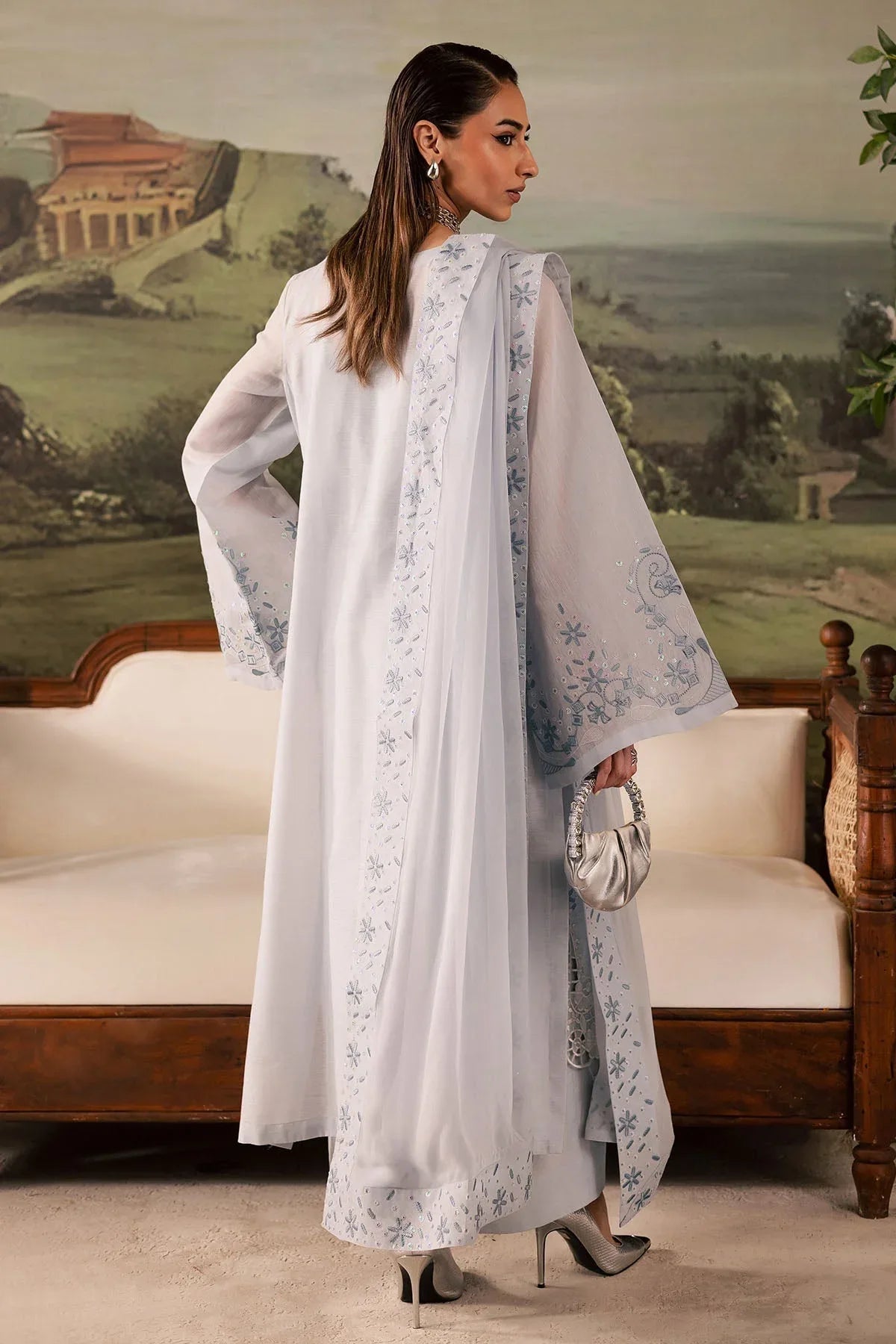 Nureh | Shades of Winter | NP-668 - Rang-e-Khaas