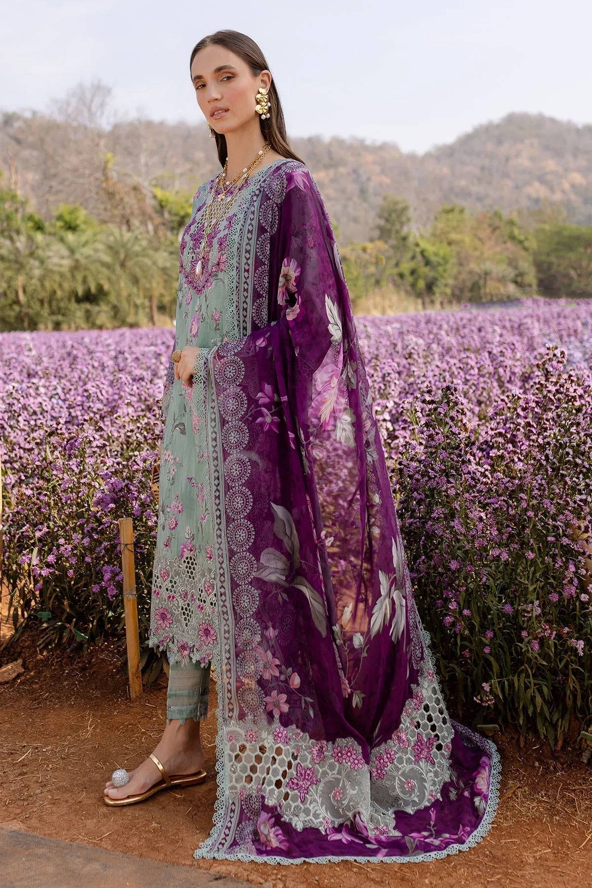 Nureh | Bloom 25 | BL-02 - Rang-e-Khaas
