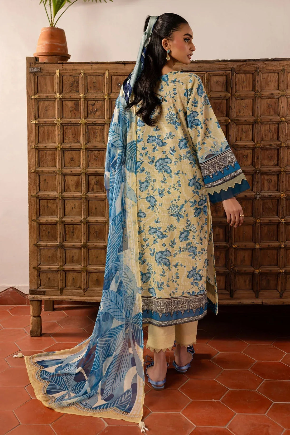 Nureh | Printed lawn 25 | SP-136 - Rang-e-Khaas