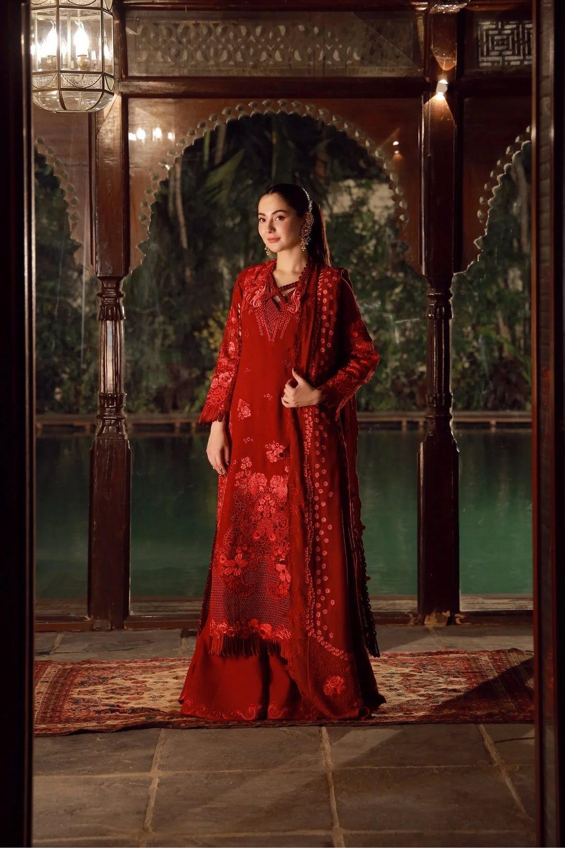 Maryam Hussain | Winter Shawl 25 | Riya - Rang-e-Khaas