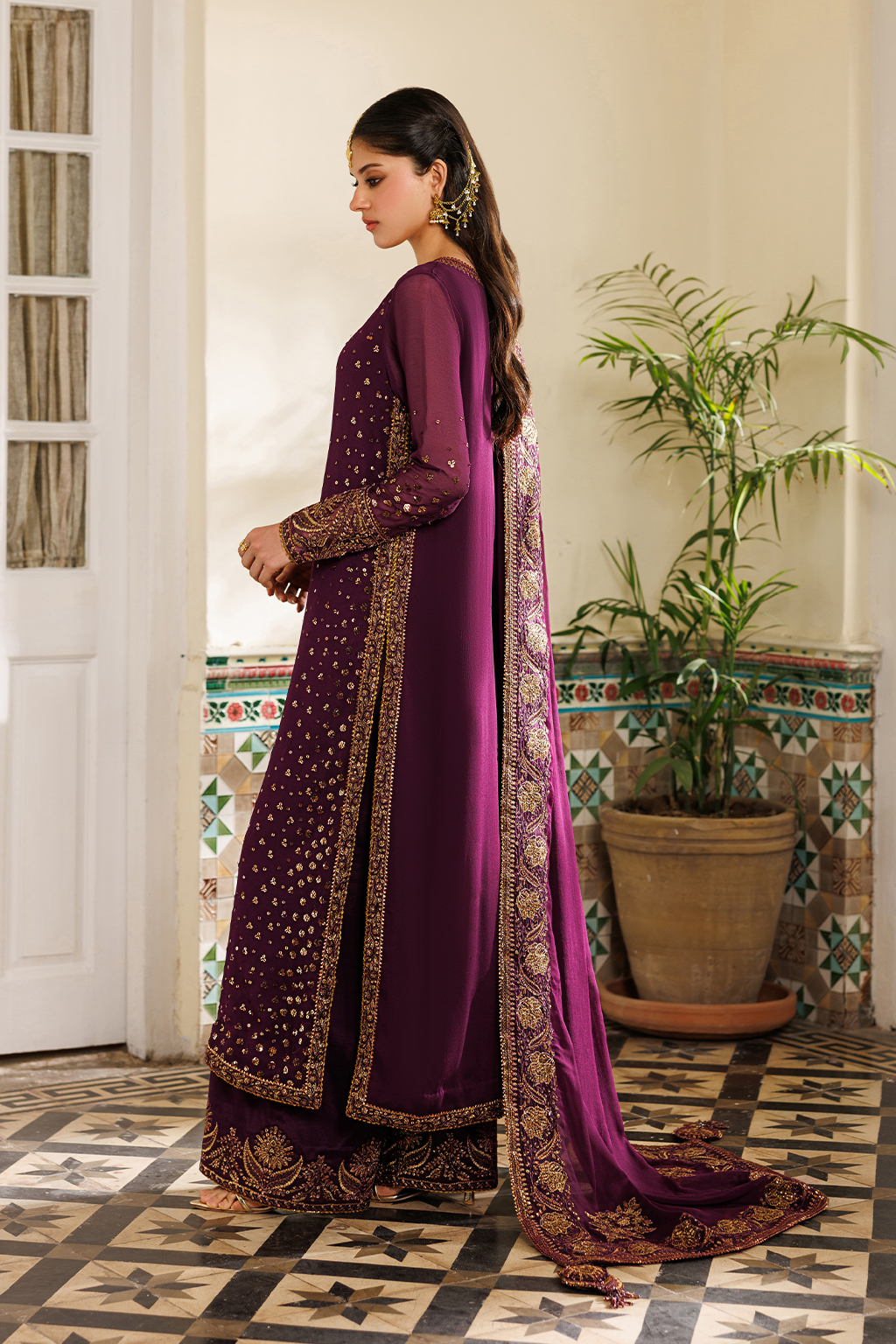 Iznik CC-95 Embroidered Chiffon