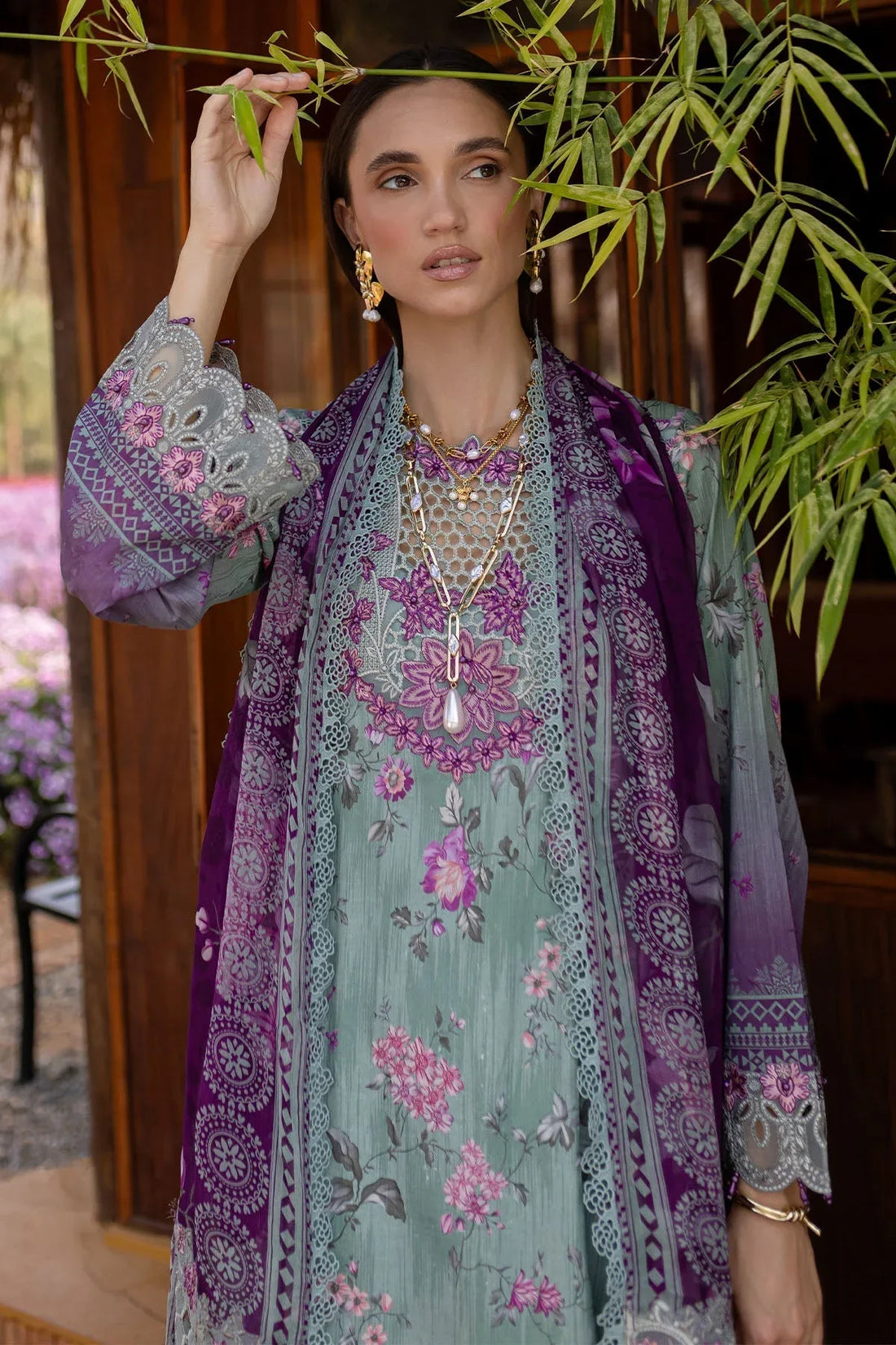 Nureh | Bloom 25 | BL-02 - Rang-e-Khaas