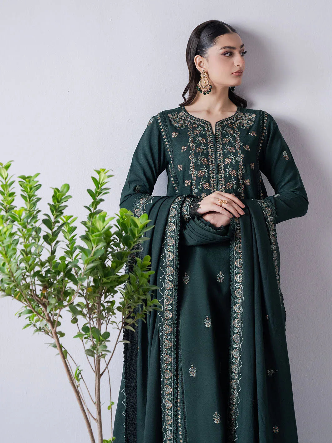 Faiza Faisal | Winter Edit 2024 | AVA - Rang-e-Khaas