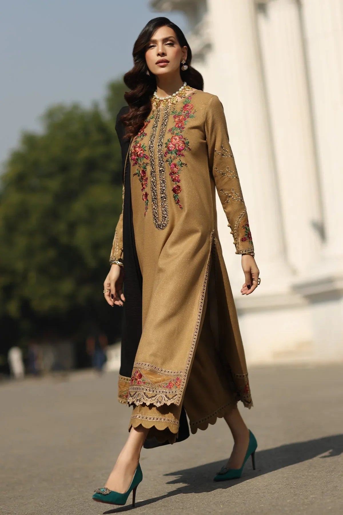 Charizma | Signature Swiss 25 | CSW5-05 - Rang-e-Khaas