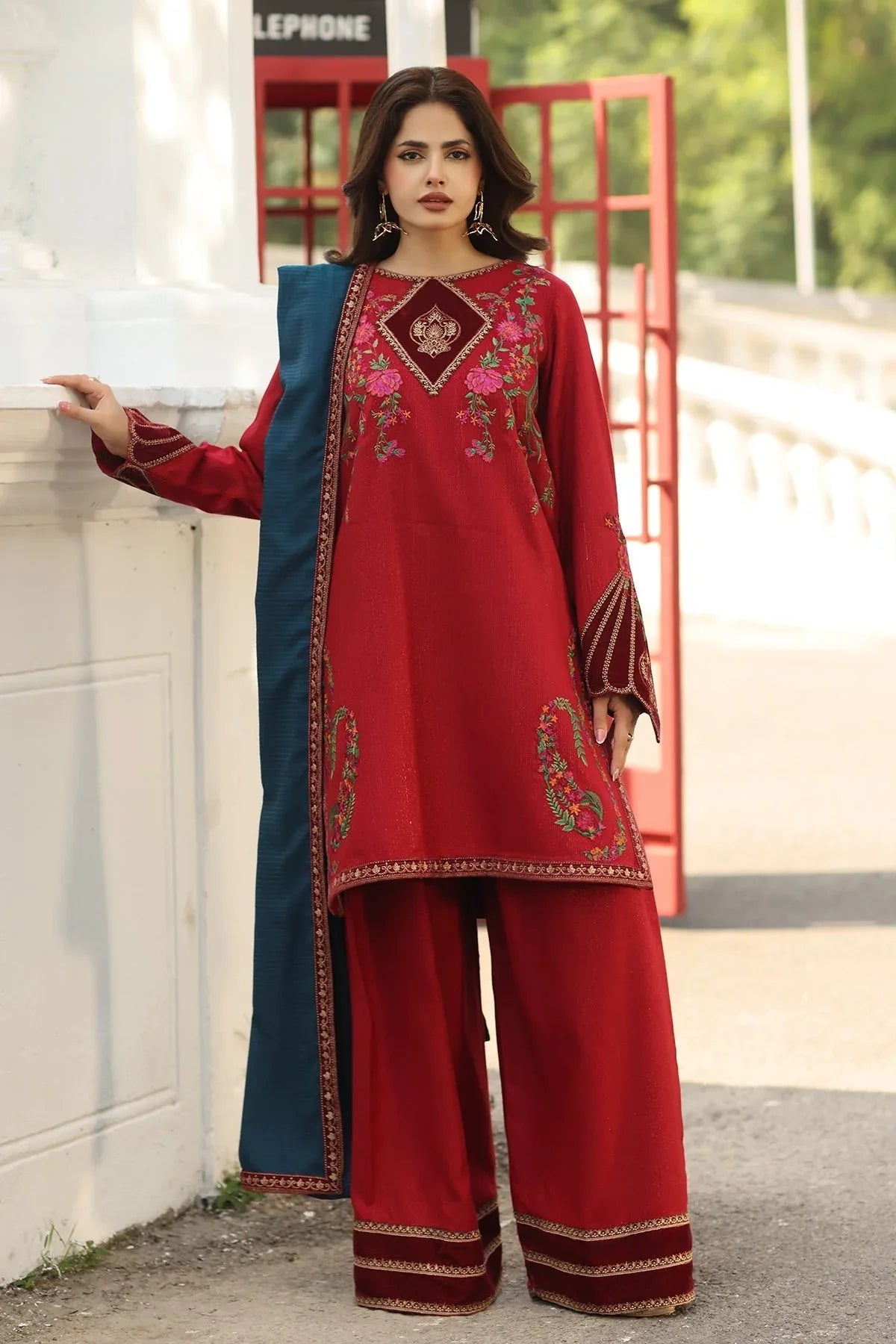 Charizma | Signature Swiss 25 | CSW5-02 - Rang-e-Khaas