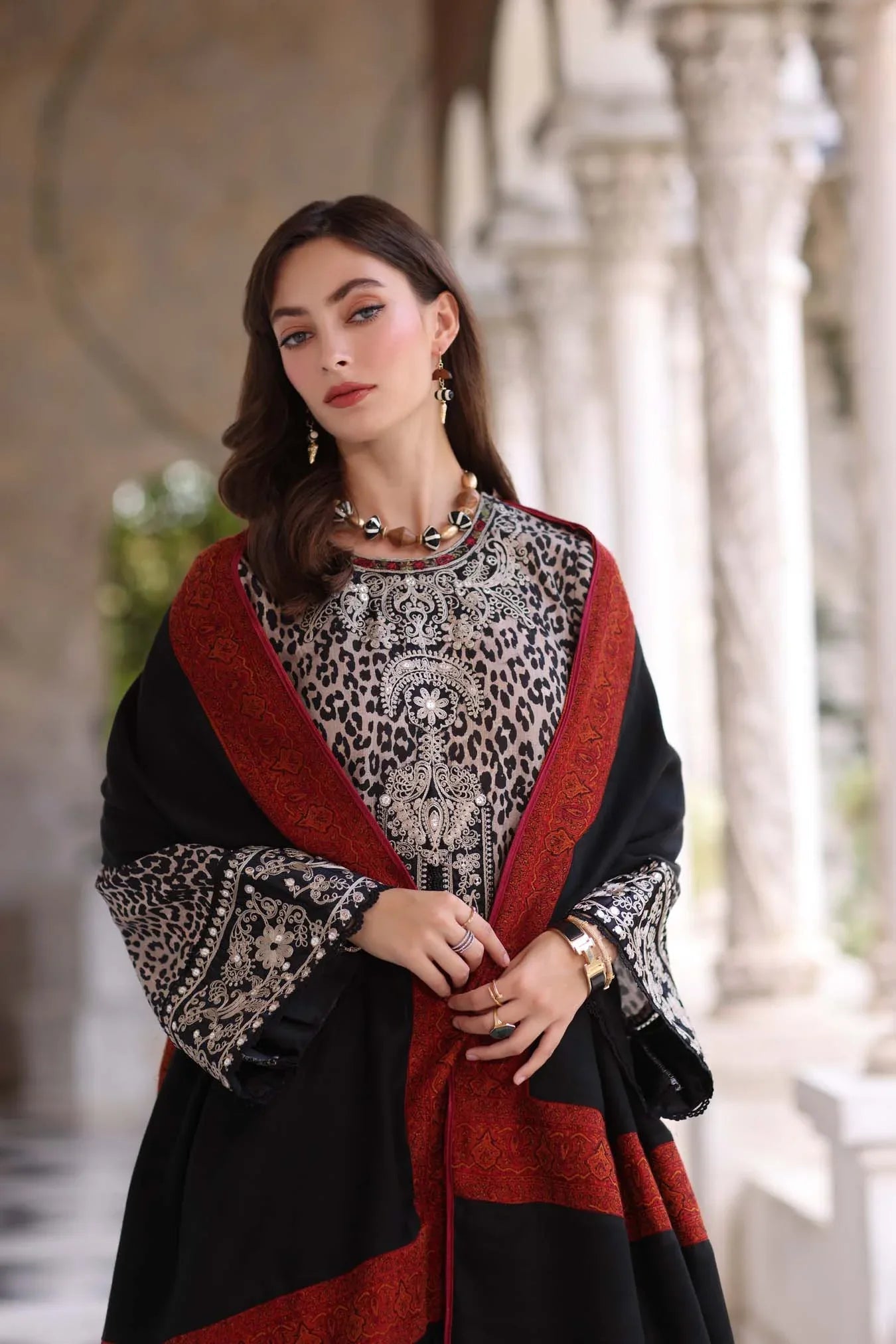Noor by Saadia Asad | Winter Pashmina 25 | Noir Safari - Rang-e-Khaas