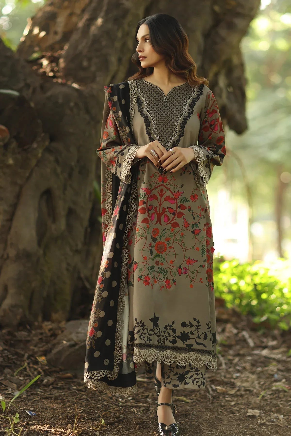 Charizma | Aniq Winter 25 | ANW6-12 - Rang-e-Khaas