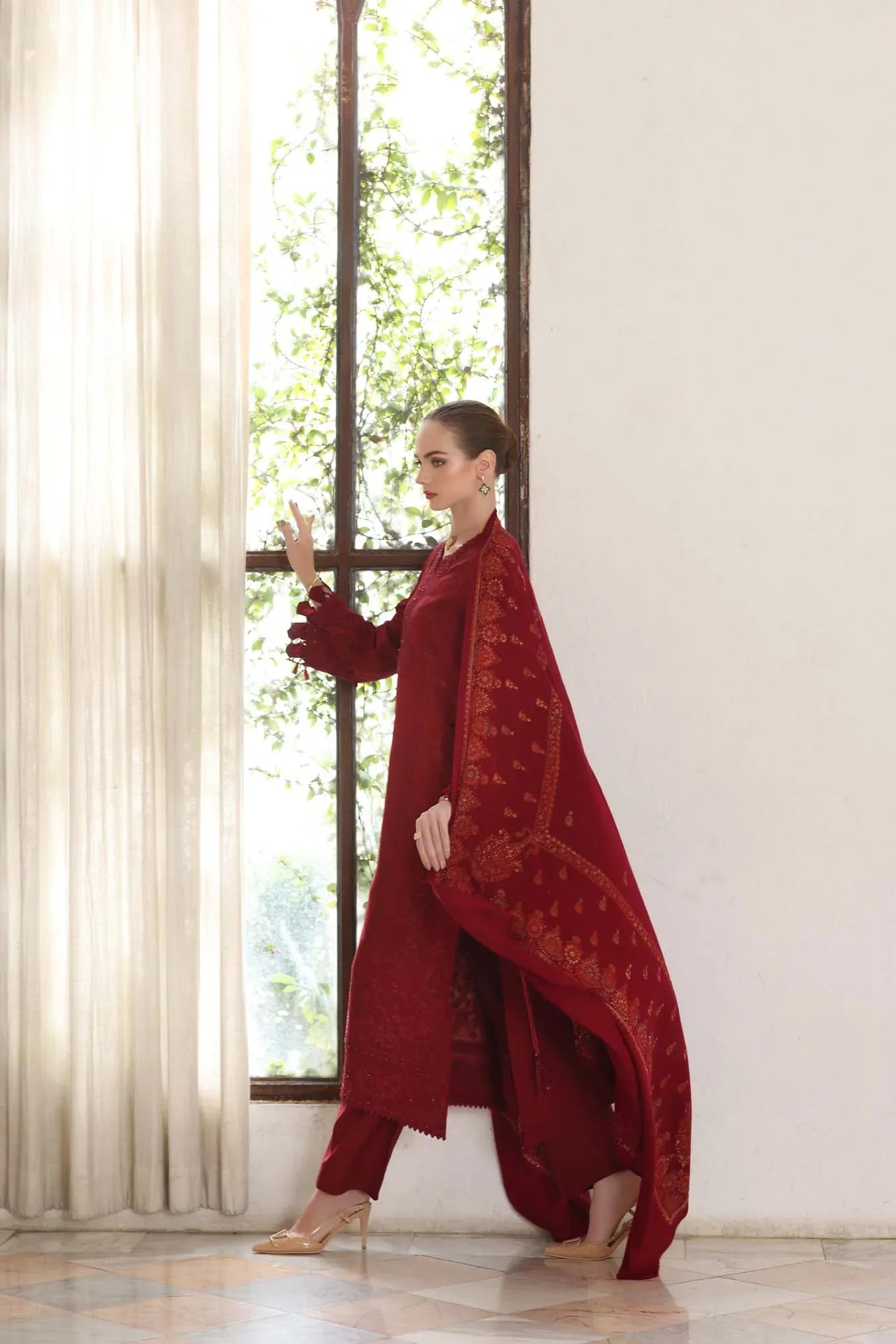 Noor by Saadia Asad | Winter Pashmina 25 | Ember - Rang-e-Khaas