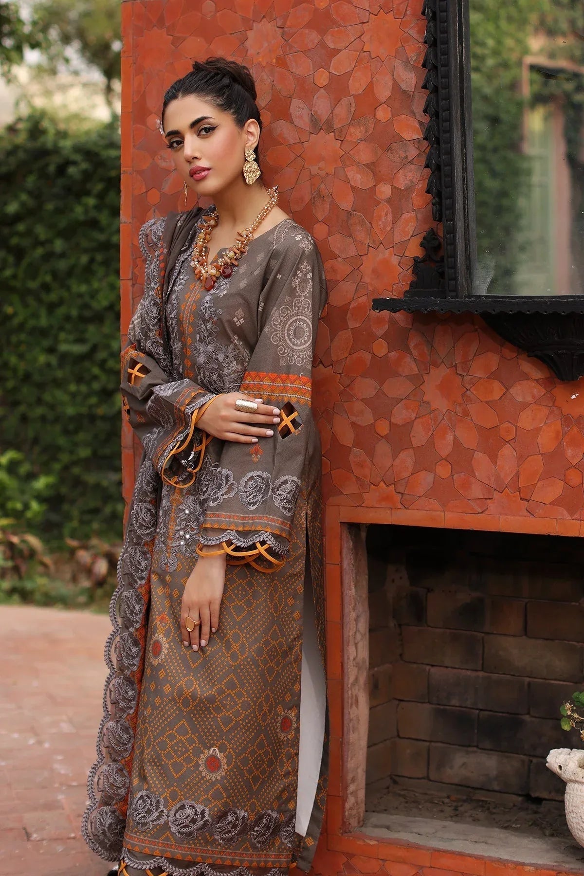 Charizma | Combination 25 | CCS-4-27 - Rang-e-Khaas