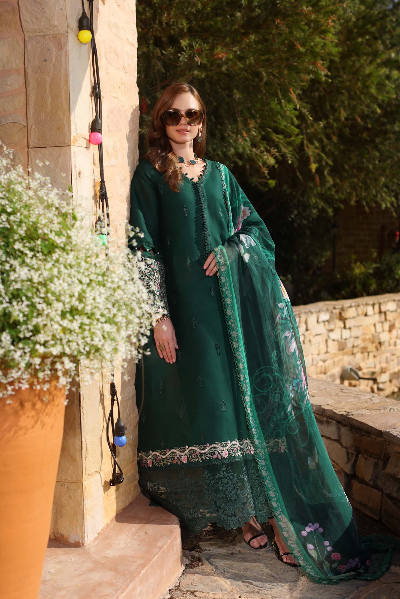Noor by Saadia Asad | Luxe Chikankari 25 | D1-A - Rang-e-Khaas