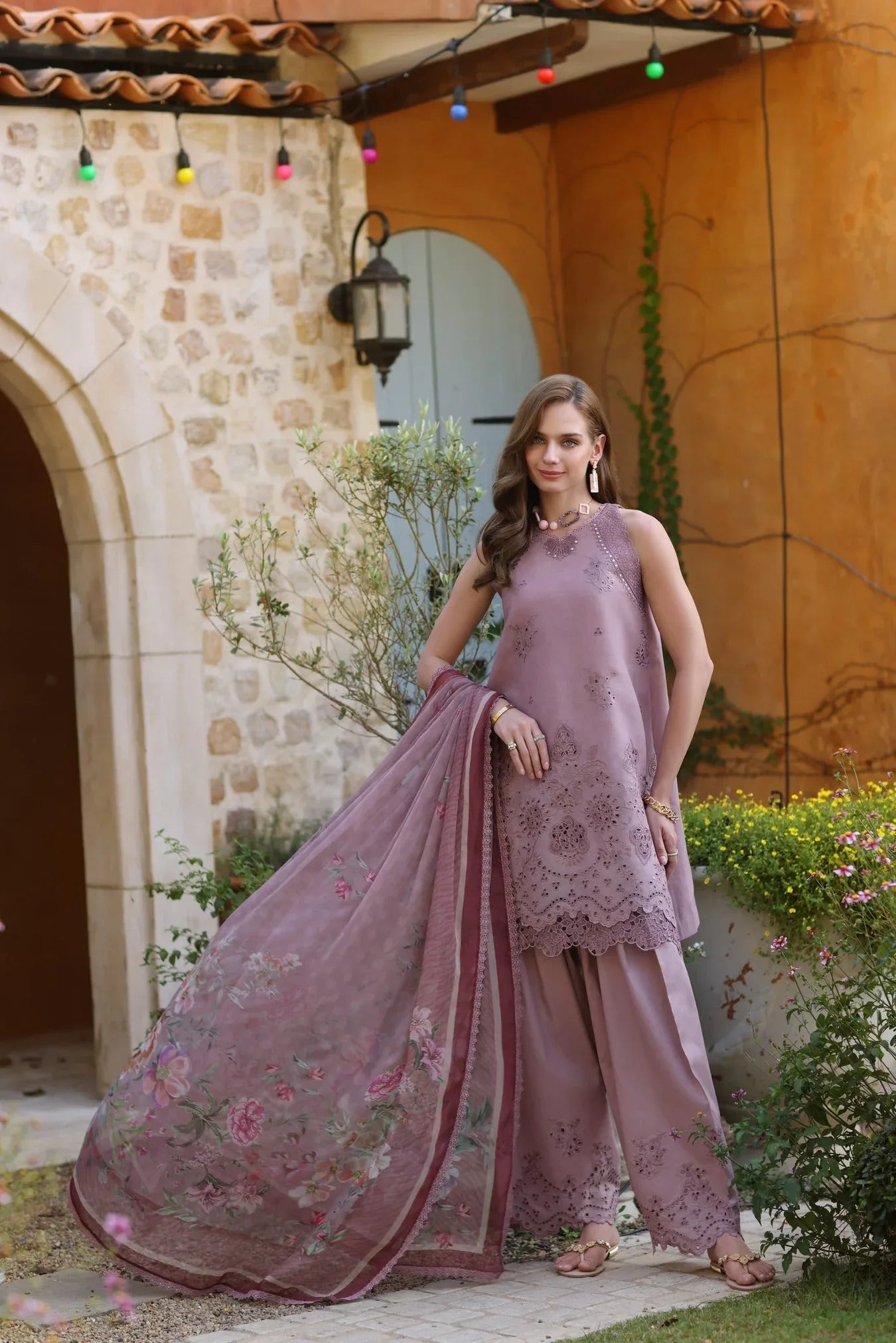 Noor by Saadia Asad | Luxe Chikankari 25 | D8-A - Rang-e-Khaas