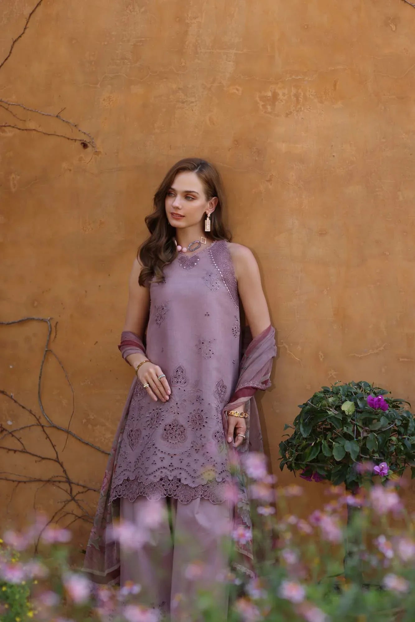 Noor by Saadia Asad | Luxe Chikankari 25 | D8-A - Rang-e-Khaas