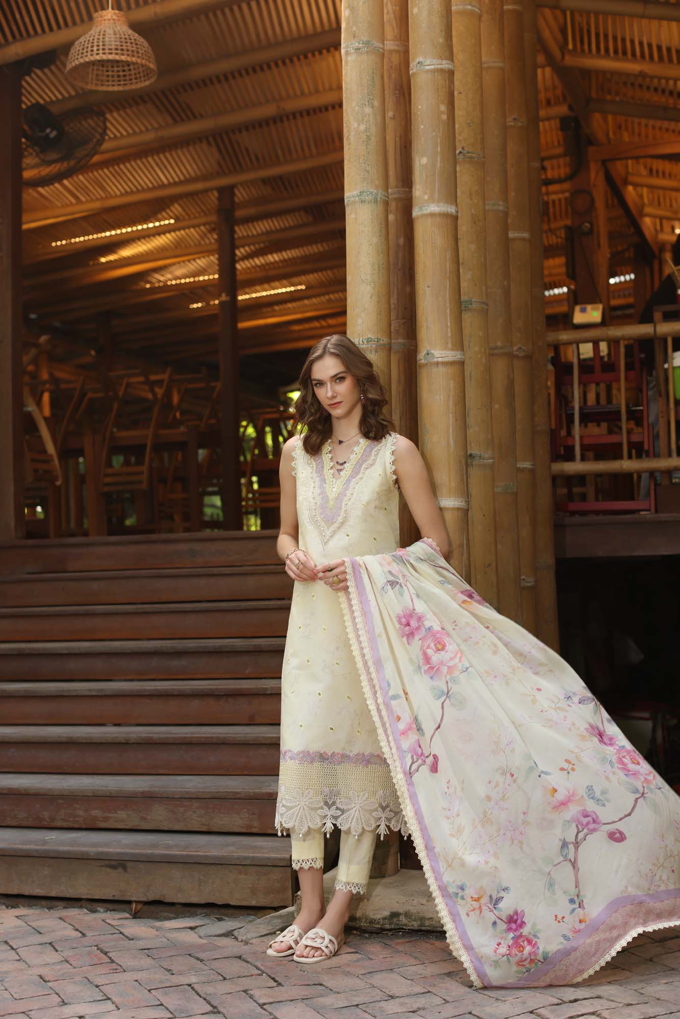 Noor by Saadia Asad | Eid Luxe Printedkari | D9-A - Rang-e-Khaas