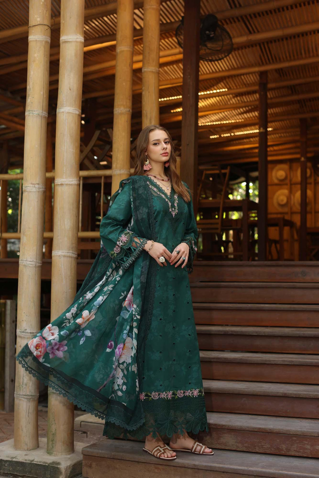 Noor by Saadia Asad | Eid Luxe Printedkari | D9-B - Rang-e-Khaas