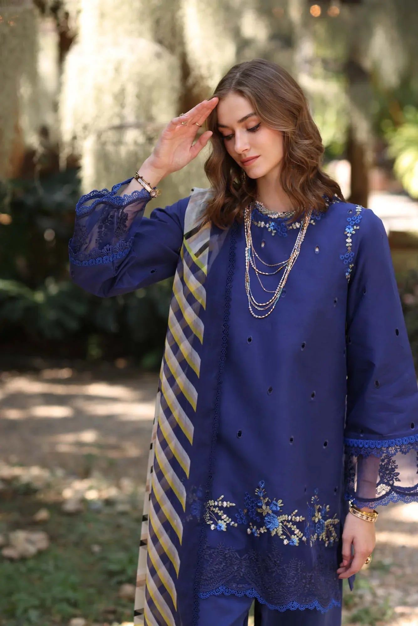Noor by Saadia Asad | Eid Luxe Printedkari | D3-A - Rang-e-Khaas
