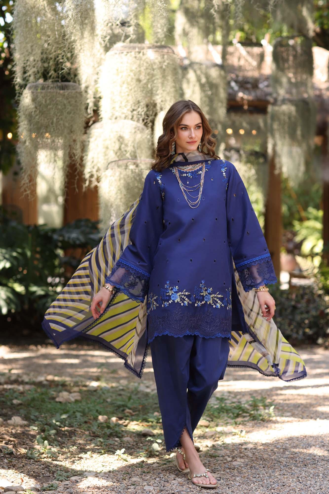 Noor by Saadia Asad | Eid Luxe Printedkari | D3-A - Rang-e-Khaas