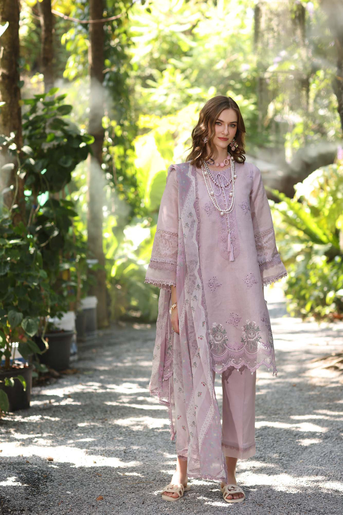 Noor by Saadia Asad | Eid Luxe Printedkari | D6-B - Rang-e-Khaas