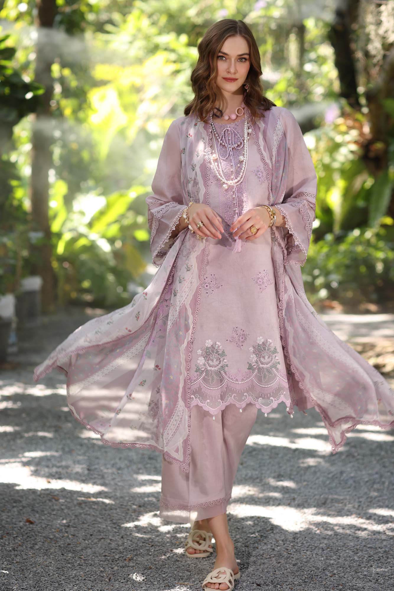 Noor by Saadia Asad | Eid Luxe Printedkari | D6-B