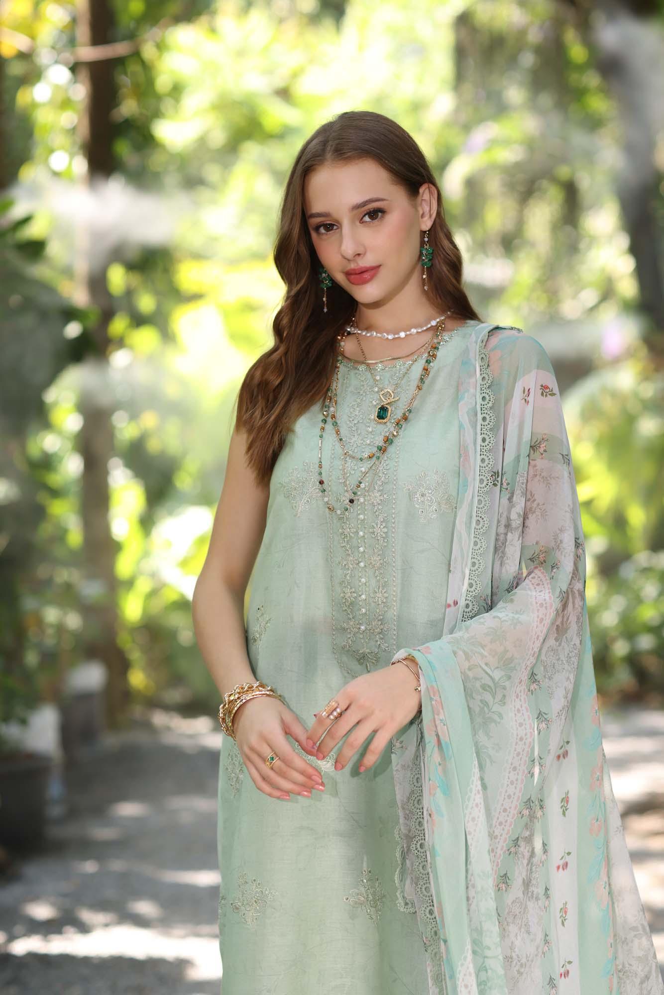 Noor by Saadia Asad | Eid Luxe Printedkari | D6-A - Rang-e-Khaas