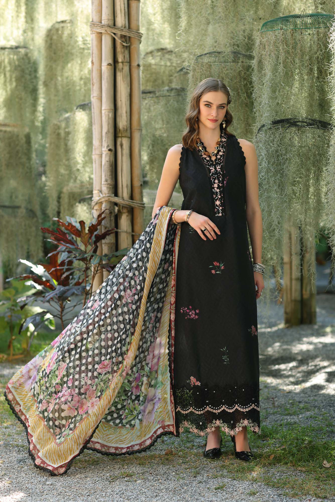 Noor by Saadia Asad | Eid Luxe Printedkari | D10-B - Rang-e-Khaas