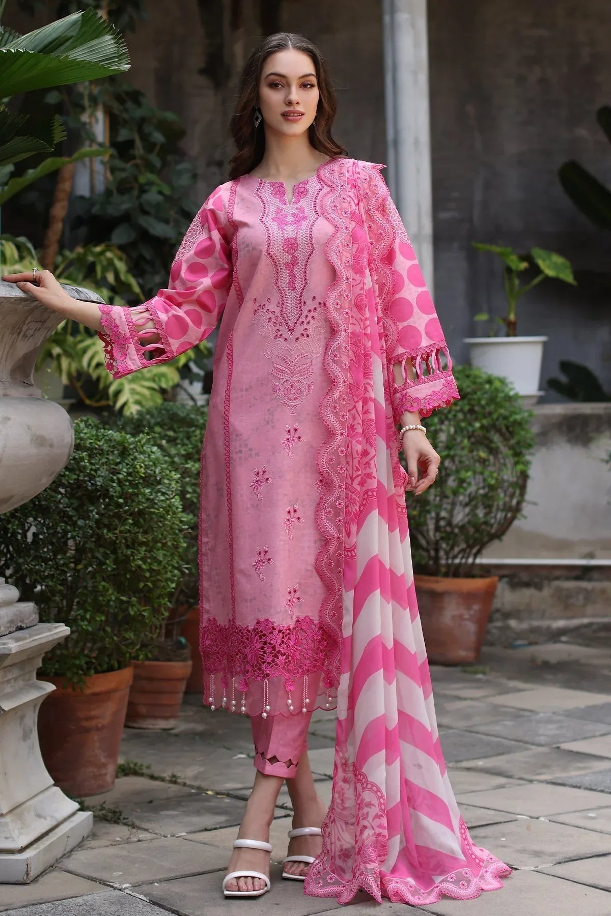 Charizma | Miraas Lawn |  CMR5-01 - Rang-e-Khaas