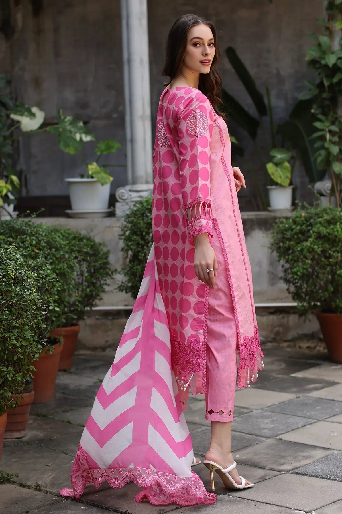 Charizma | Miraas Lawn |  CMR5-01 - Rang-e-Khaas