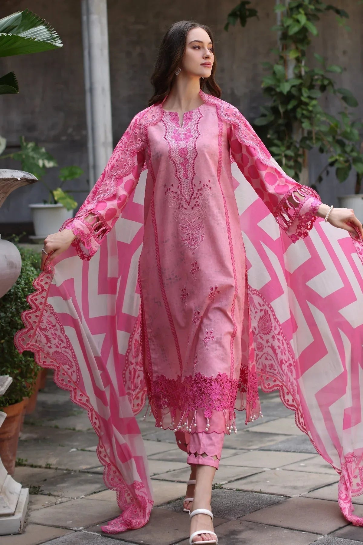 Charizma | Miraas Lawn |  CMR5-01 - Rang-e-Khaas
